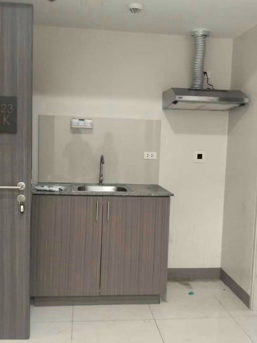 2BR Bare Condo Unit For Rent With Balcony - photo 1