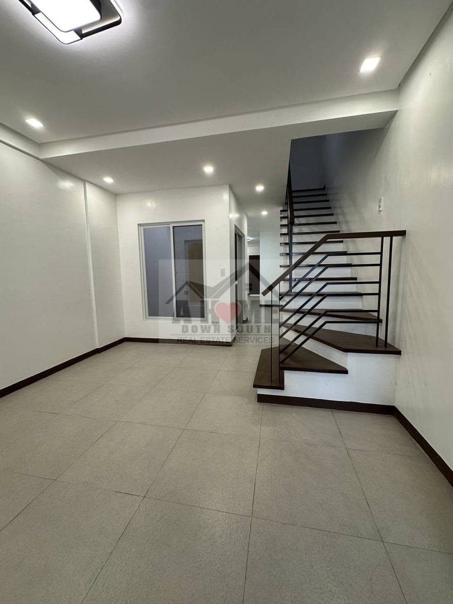 Townhouse for Lease - photo 1