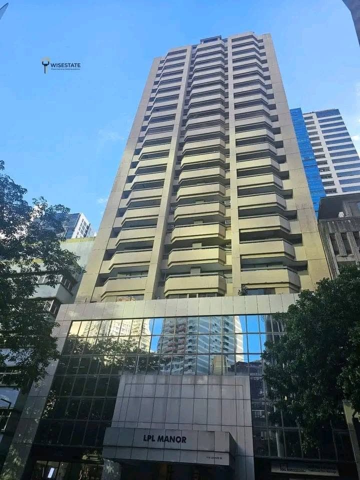 ๐
๐๐ ๐๐๐๐ One Bedroom with balcony Condo in LPL MANOR - photo 1