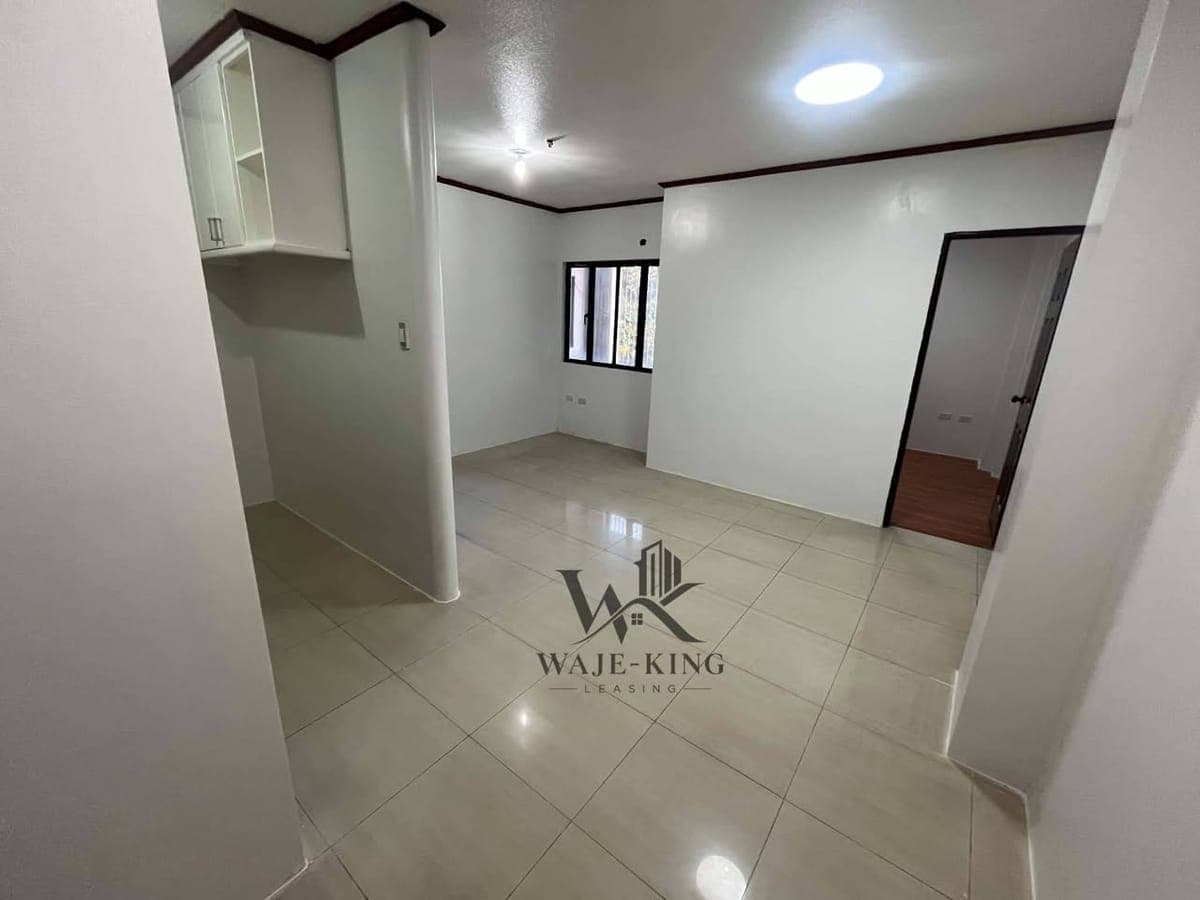 🏡 FOR RENT | 1-BEDROOM BARE UNIT - photo 1