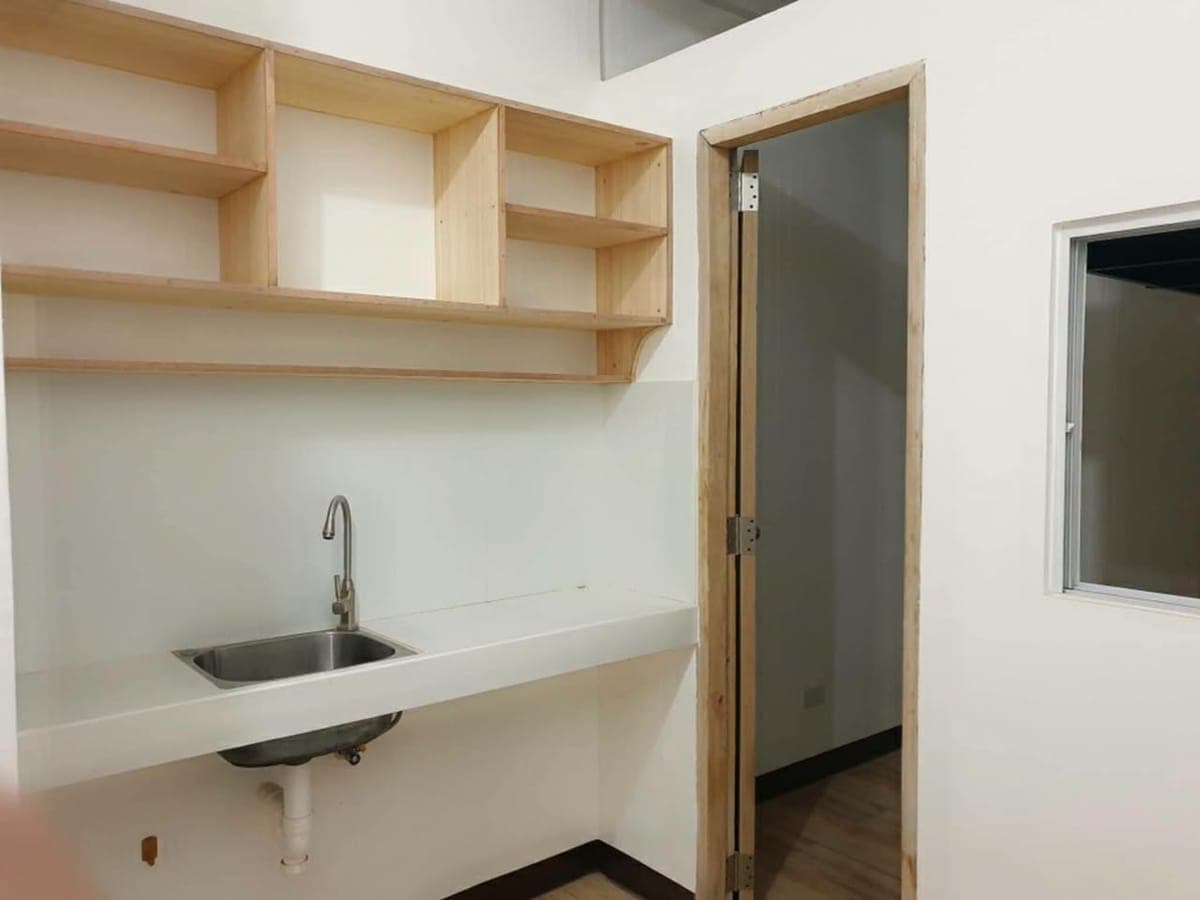 Php 10,000 (3rd Floor Unit) - photo 1