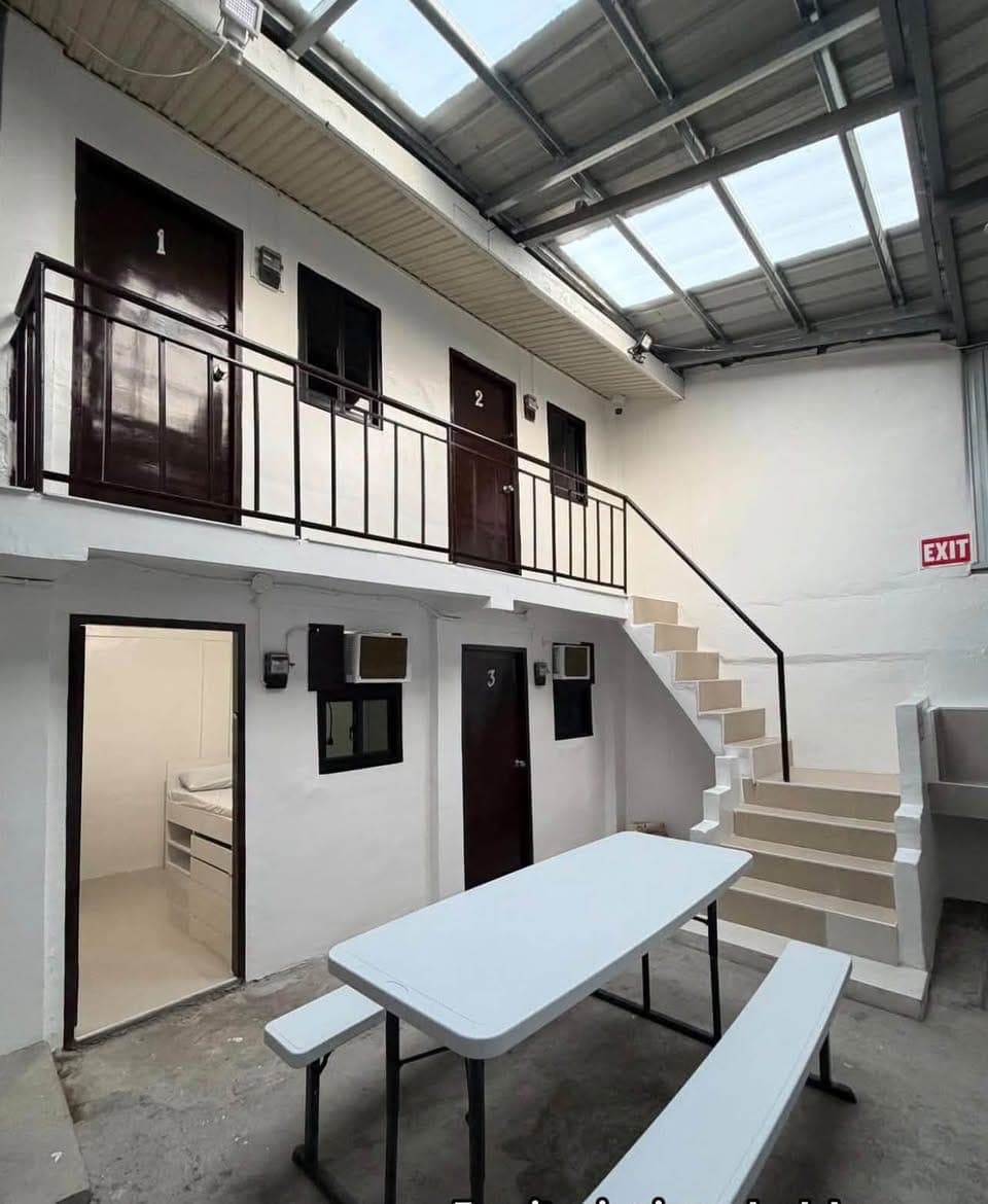 🏡 OPEN TO AGENT/BROKERS APARTMENT ROOMS FOR RENT – FEMALE OCCUPANTS ONLY - photo 1