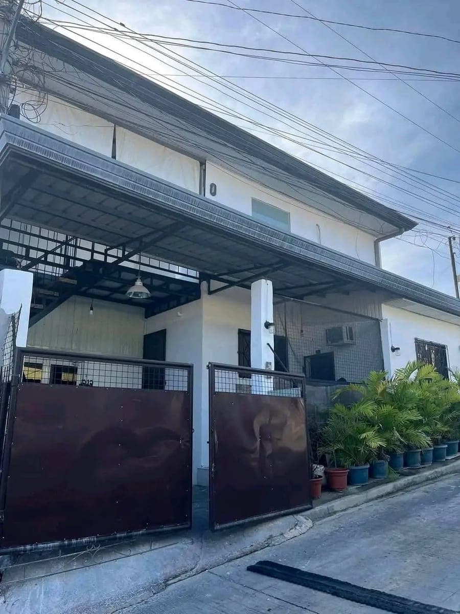 📛 For Rent: Emily Homes Cabantian House ‼️ 3bedroom/15k Monthly 🥰 ✨ - photo 1