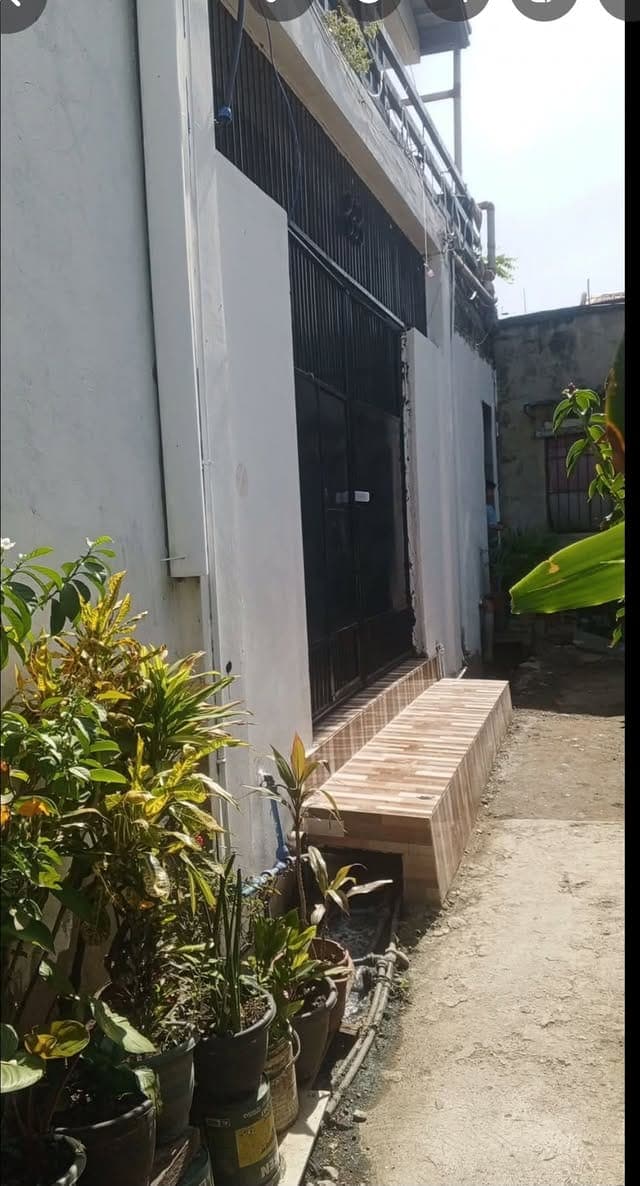 Room for rent 3500 Gud for 1 person tiles hanger with gate cabinet big room highway Ubalde Rcastil... - photo 1
