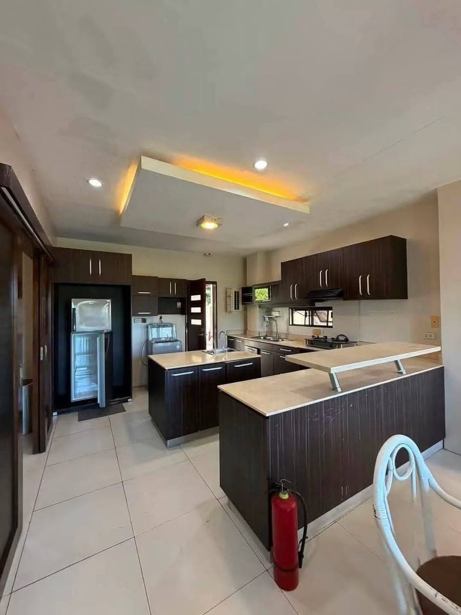 🏡 90K ONLY‼️6BR 4-STOREY HOUSE FOR RENT | MONTERITZ MAA‼️ - photo 1