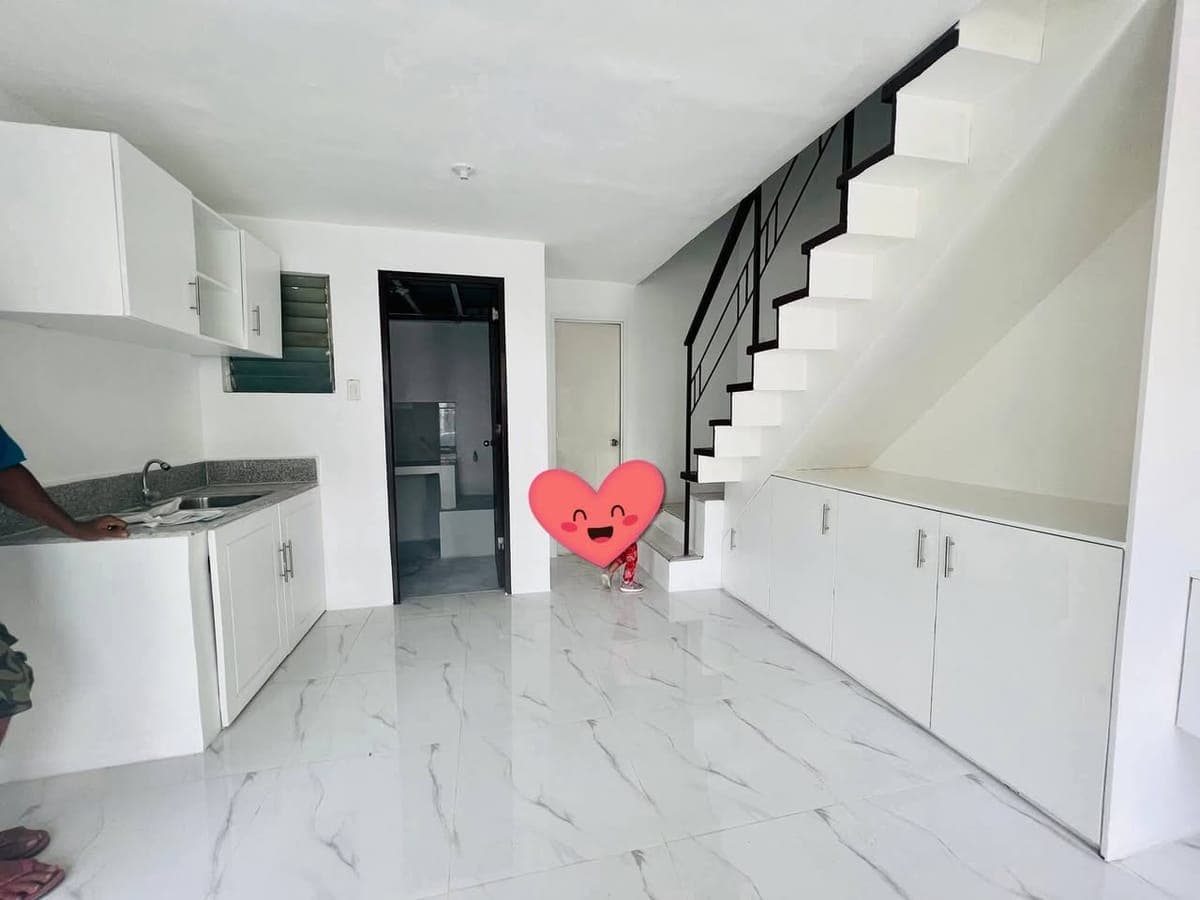 🏘️Corner Townhouse for rent: - photo 1