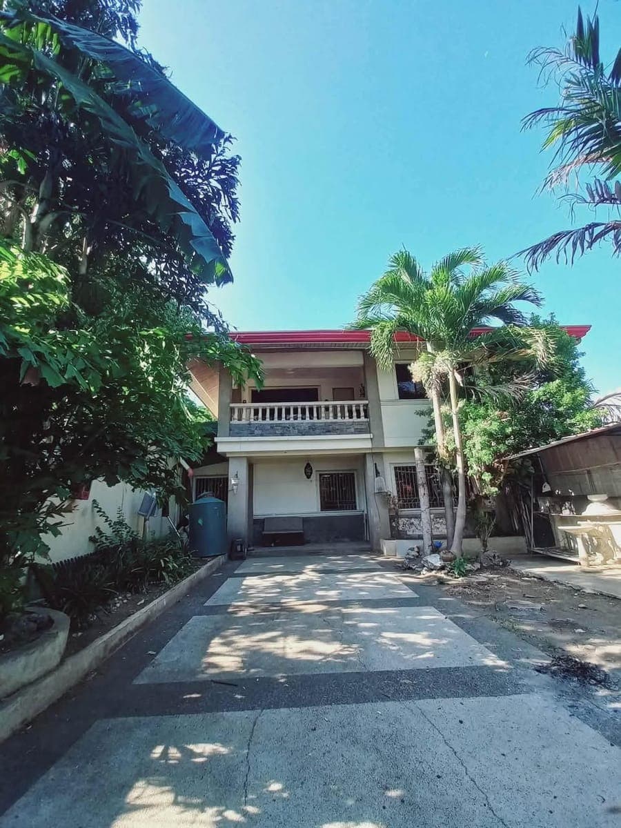HOUSE FOR RENT - photo 1