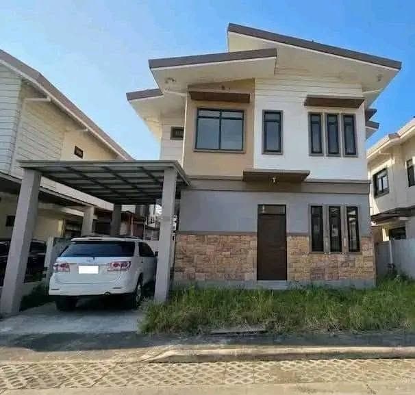 🍁 FAIRLANES DAMOSA LANANG 2-STOREY HOUSE FOR RENT‼️🤩BARE UNIT /PET FRIENDLY 🤩 - photo 1