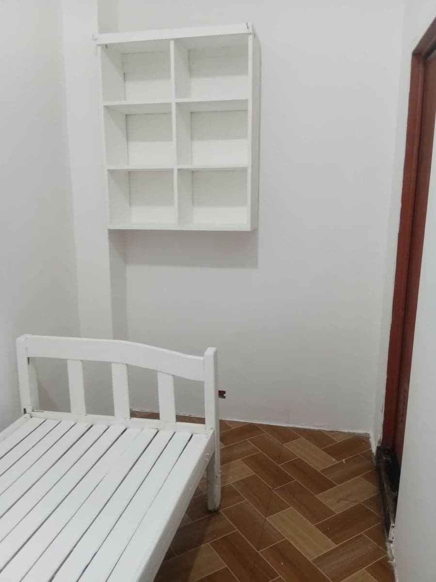 Room 4 rent 4500 1 person 5k 2 person with cr sink tiles hanging cabinet submeter water lonemter ele... - photo 1