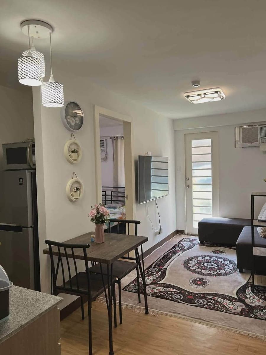 ๐ FULLY FURNISHED CONDO FOR RENT/SUBLEASE ๐ข - photo 1