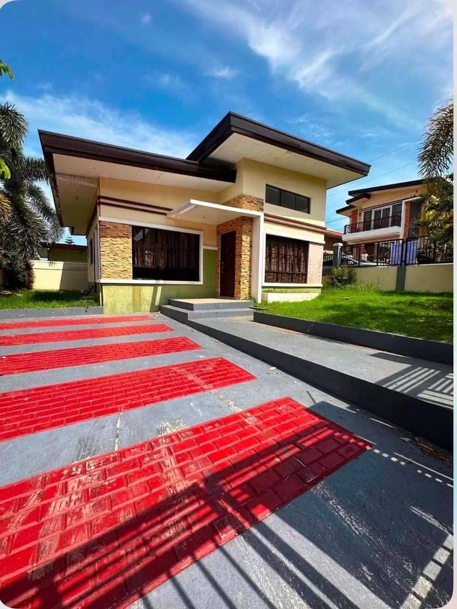 🍁 BUNGALOW HOUSE FOR RENT 🍁 - photo 1