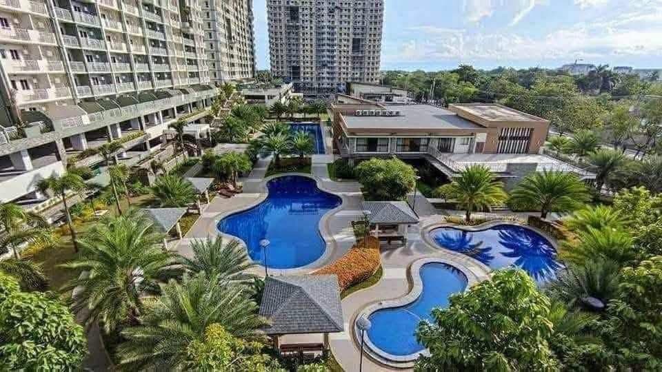 🏢 FOR RENT: 2-Bedroom Bare Condo with Parking – Verdon Parc, Davao City - photo 1