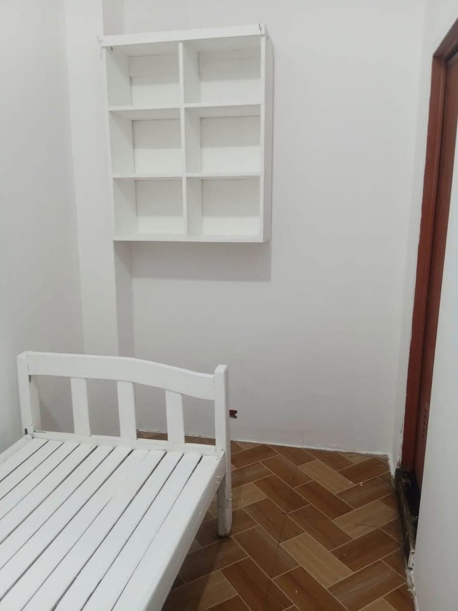 Room 4 rent 4k 1 person 5k 2 person with cr sink tiles hanging cabinet ubalde near sm lanang amosup... - photo 1