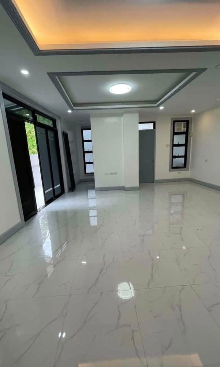 🚨 FOR RENT! SPACIOUS FAMILY HOME 🏡 - photo 1