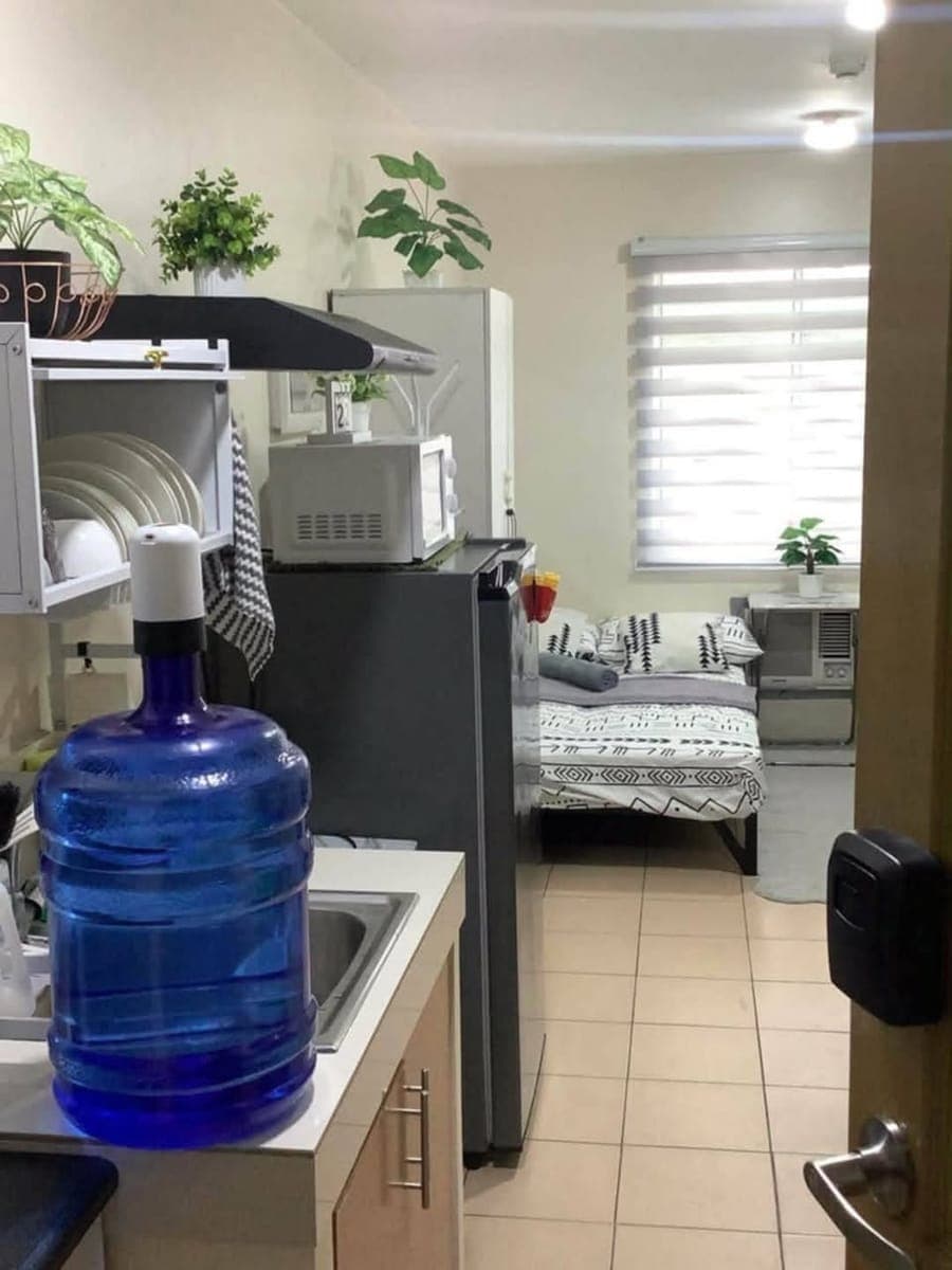 FOR RENT β 8 Spatial Maa, STUDIO TYPE 17K MONTHLY LONG-TERM RENT. - photo 1