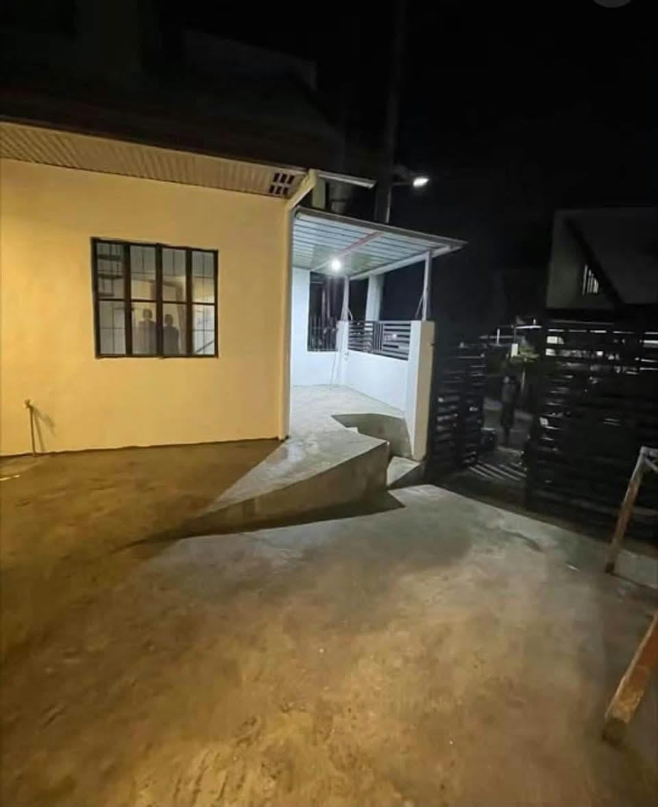 TWO-STOREY HOUSE FOR RENT CABANTIAN NEAR CITY MALL !! 🔥 - photo 1