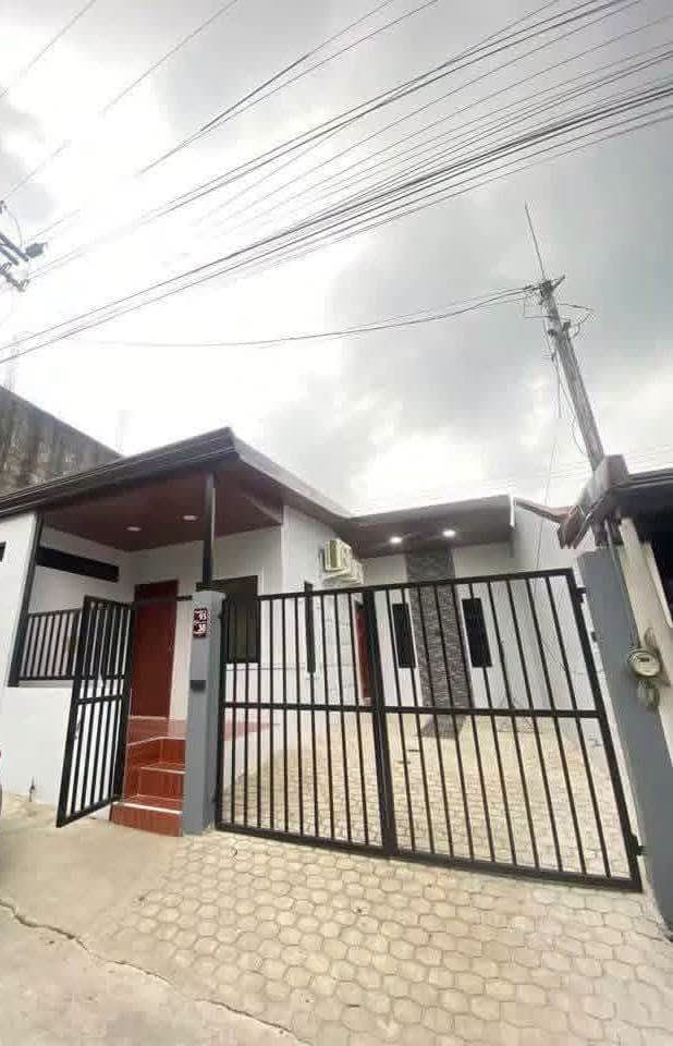 House for Rent‼️ - photo 1