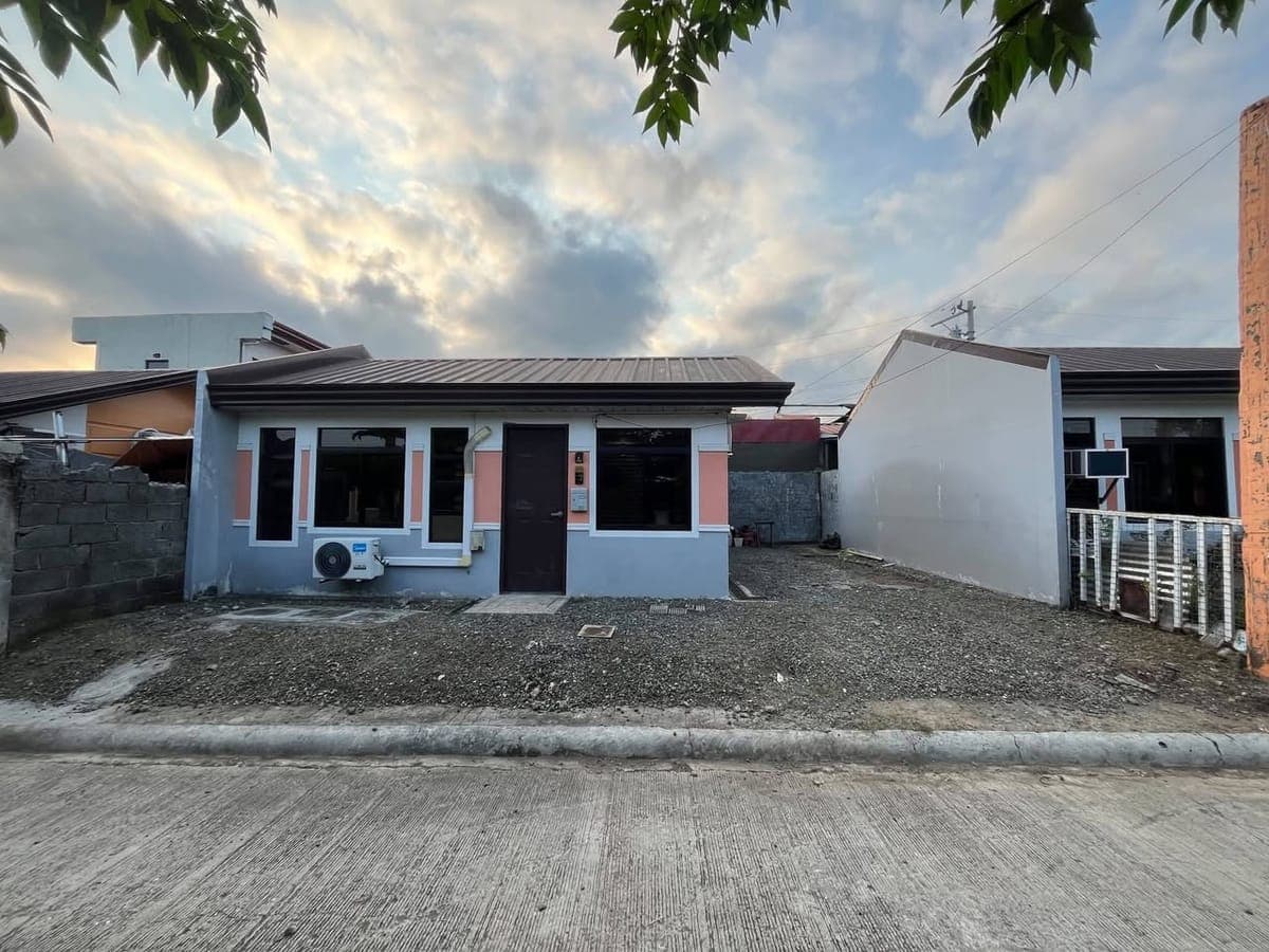 🏡 HOUSE FOR ASSUME / FOR RENT - photo 1