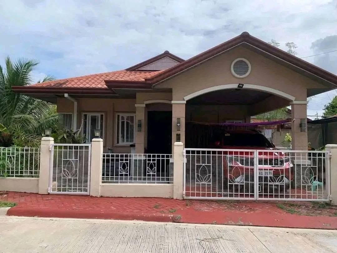 🏡🔥 VILLA CONCHITA BAGO GALLERA HOUSE FOR RENT ‼️🥰 SEMI- FURNISHED/ 25K MONTHLY 🥰 - photo 1