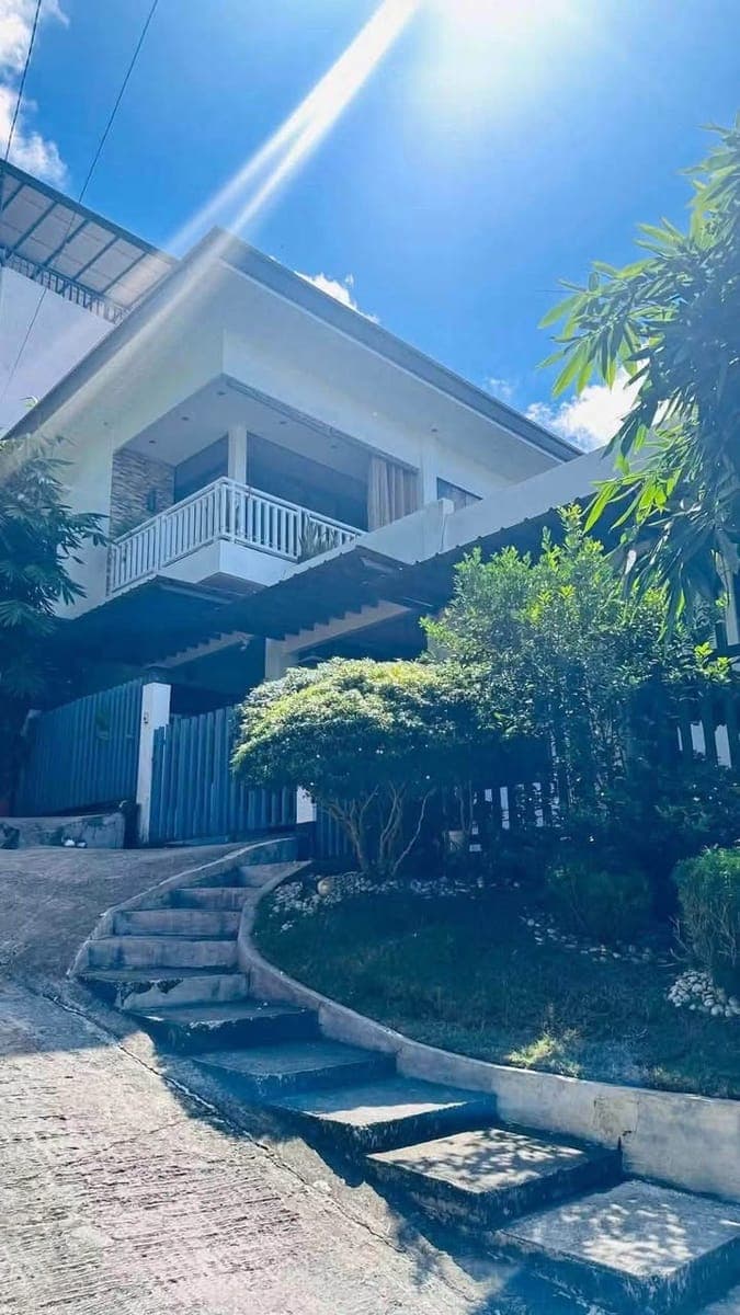 OVERLOOKING 2 STOREY. HOUSE FOR RENT/SALE ‼️🏡 - photo 1