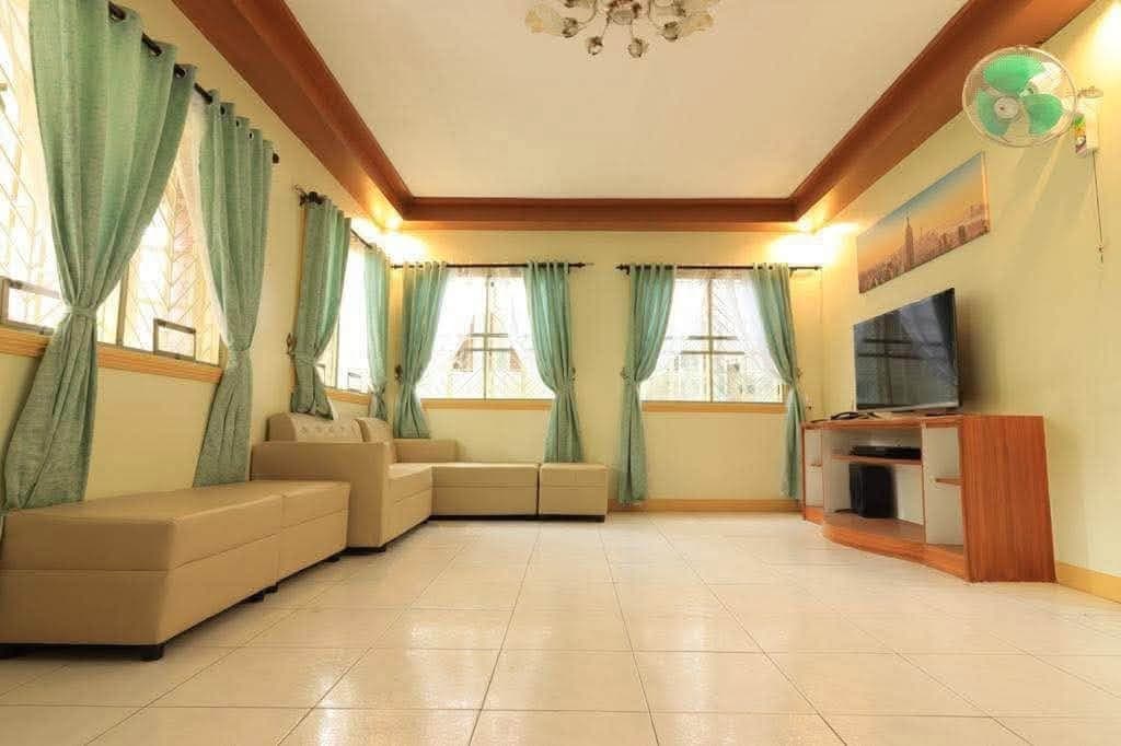 SPACIOUS ECOLAND PH4 HOUSE FOR RENT - photo 1