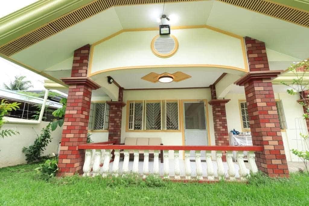 SPACIOUS ECOLAND PH4 HOUSE FOR RENT - photo 1
