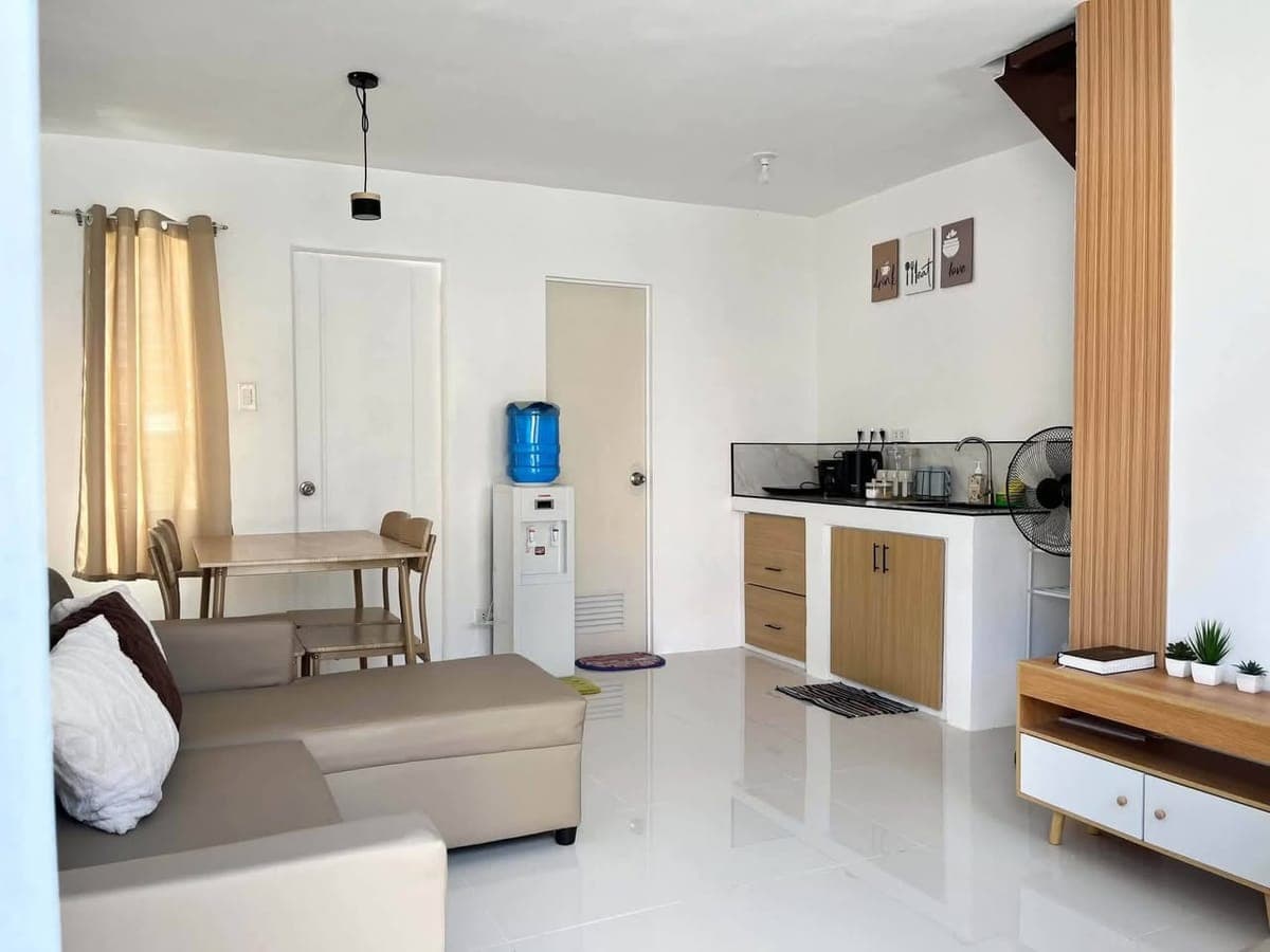 ๐ 2 STOREY FULLY FURNISHED HOUSE FOR RENT ๐๏ธโผ๏ธ - photo 1