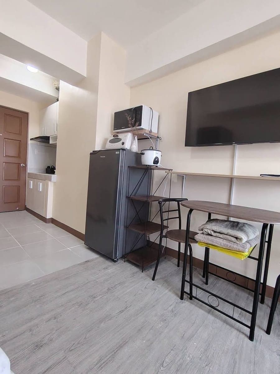 🏡VIVALDI BAJADA STUDIO CONDO FOR RENT‼️‼️WITH BALCONY / BRANDNEW NEWLY FURNISHED 🥰 - photo 1