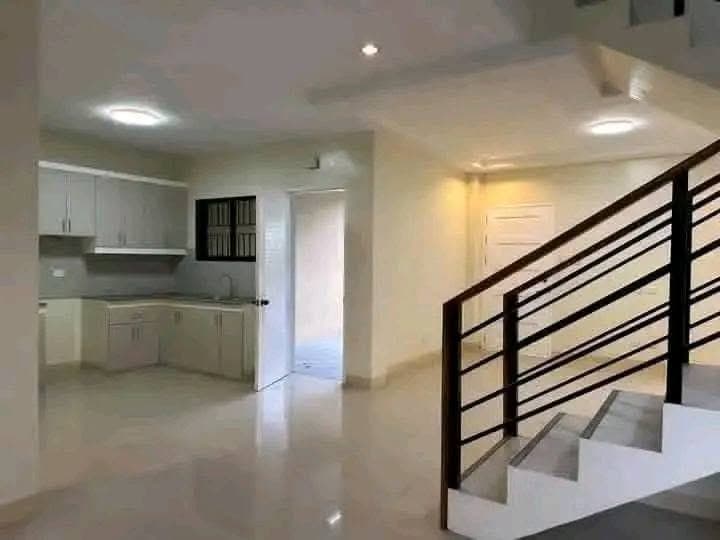 DAMOSA LANANG 2-STOREY HOUSE FOR RENT‼️🤩BARE UNIT/4BEDROOMS 🤩 - photo 1