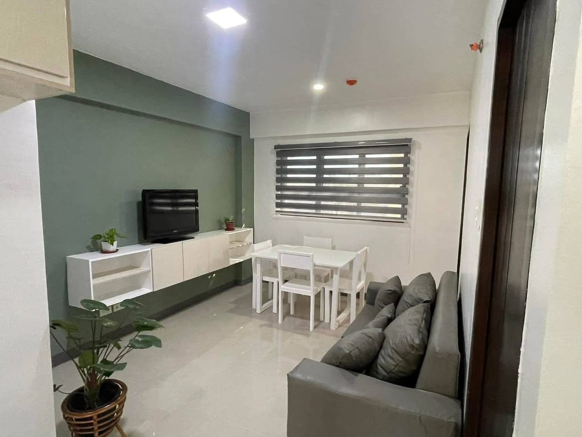 Now Available for long term lease!!! - photo 1