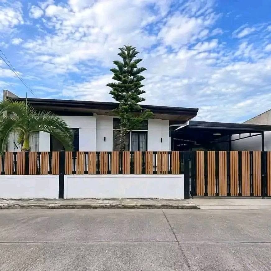 🏡 ASPEN HEIGHTS COMMUNAL BNEW HOUSE & LOT FOR SALE OR FOR RENT ‼️ SEMI- FURNISHED/ 30K MONTHLY RENTAL 🥰 - photo 1