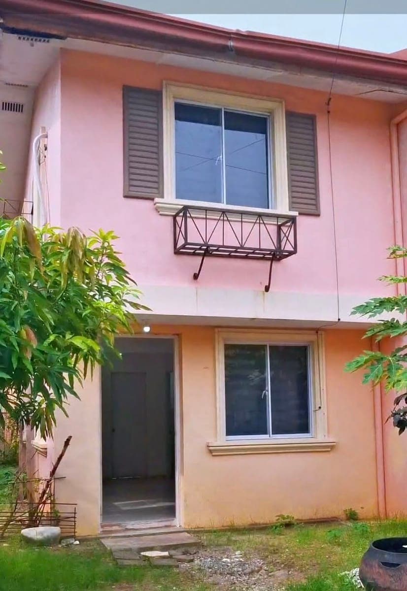 HOUSE FOR RENT (Ideal for family of 3-4) - photo 1
