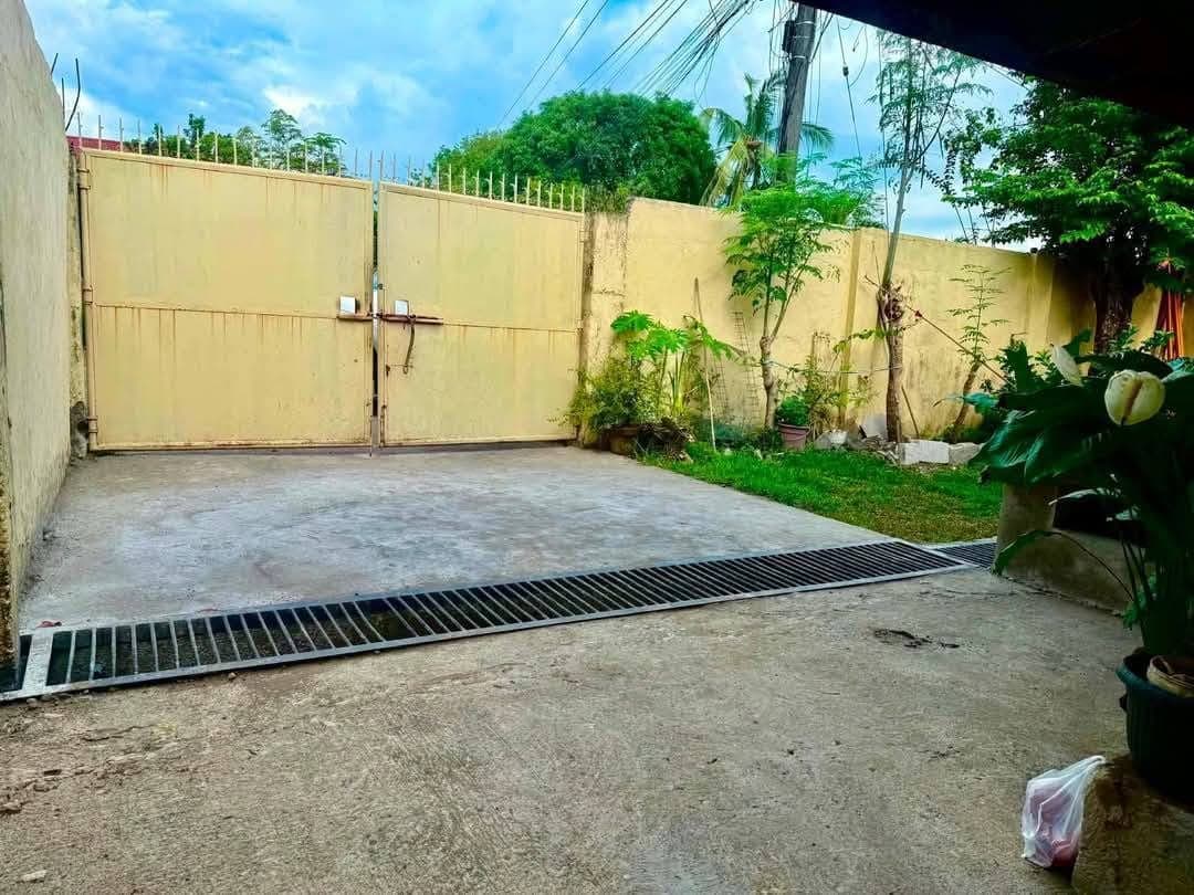 FURNISHED Bungalow House - photo 1