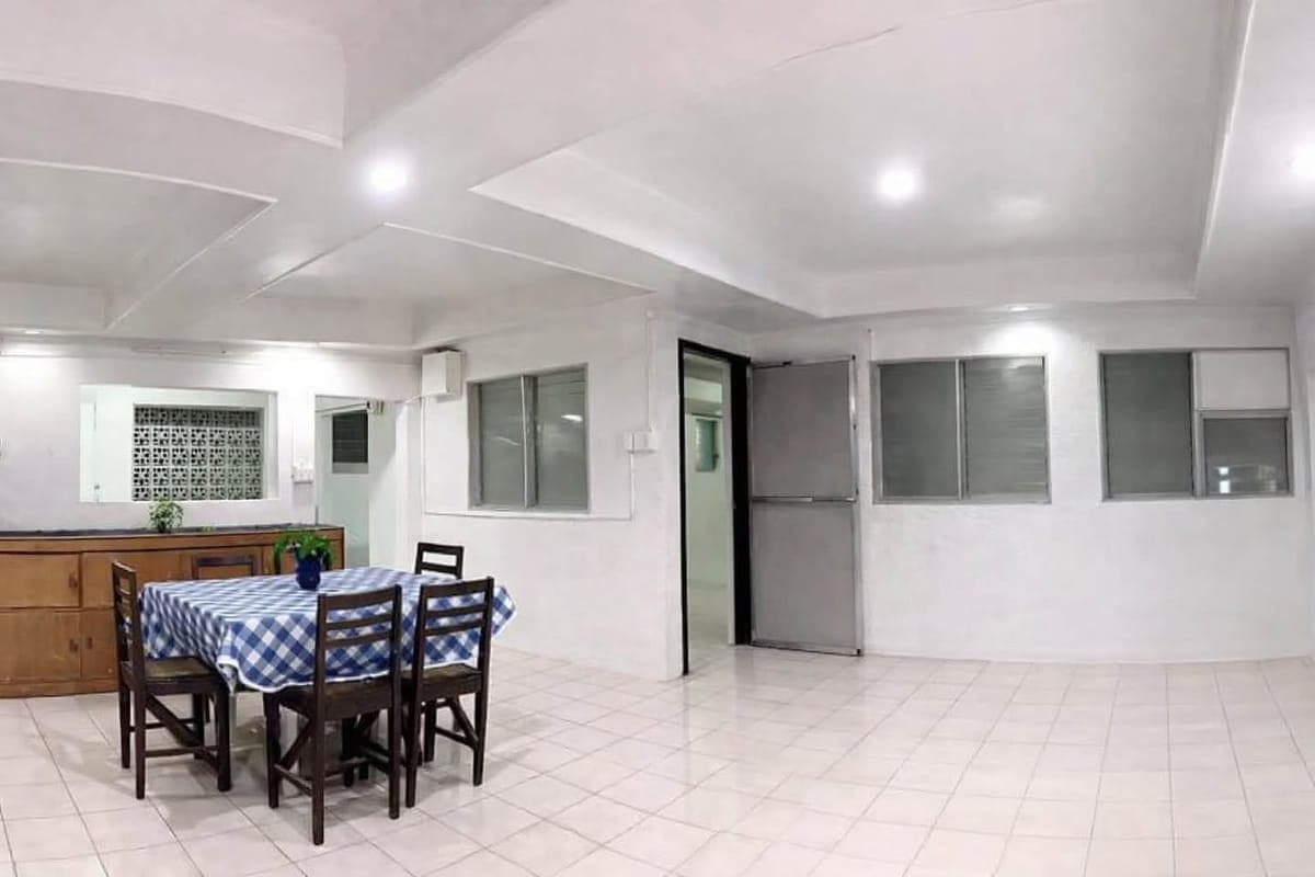 🏡 SPACIOUS 2-BEDROOM HOUSE FOR RENT IN ERORECO, BACOLOD CITY - photo 1